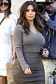kim kardashian goes back to brunette hair steps out with sisters khloe kylie with new do 04