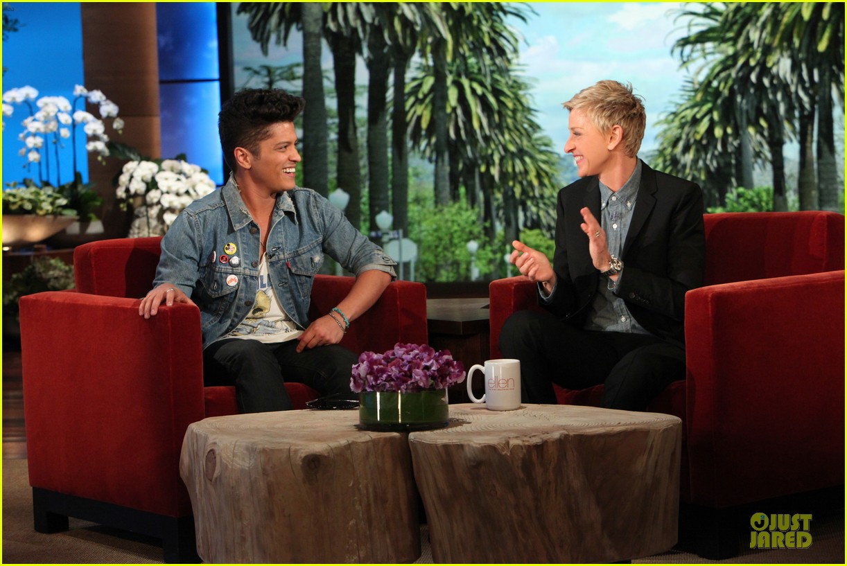Bruno Mars Talks Super Bowl Performance on 'Ellen'! Photo 3051795