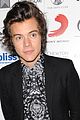 niall horan ditches crutches for brit party with harry styles liam payne 04