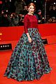 lea seydoux shows blue is the warmest color at baftas 2014 05