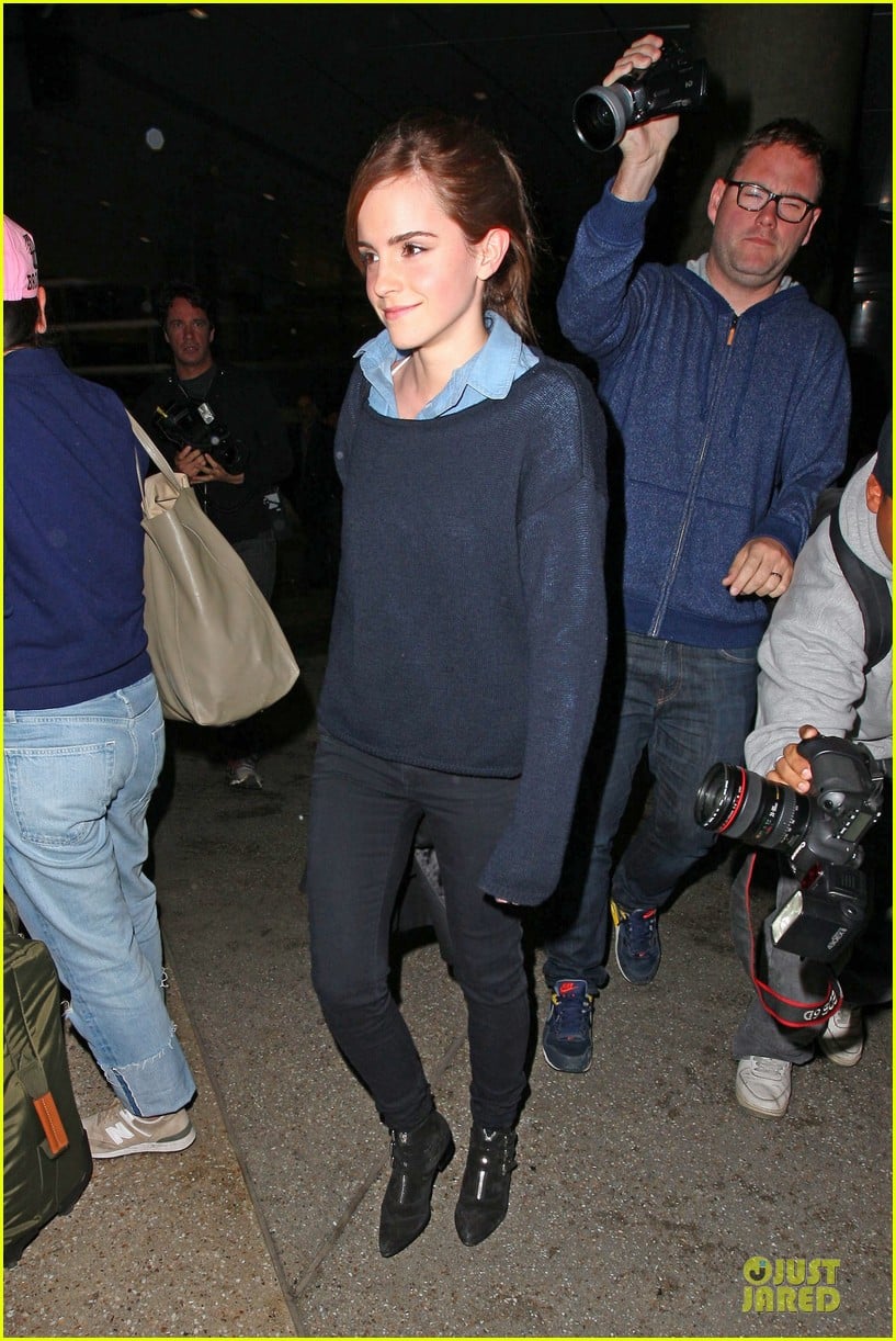 Emma Watson: LAX Airport Arrival Before Oscars 2014!: Photo 3062503
