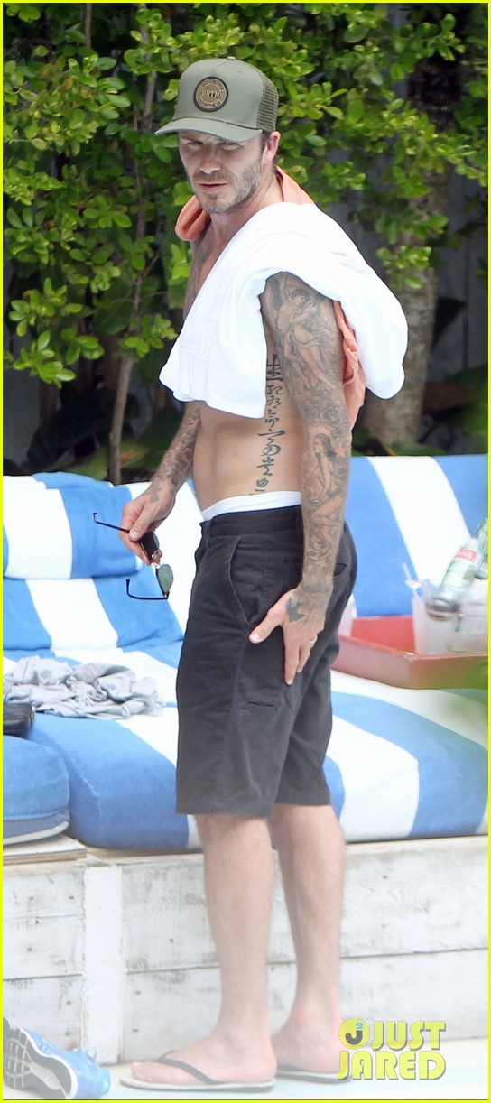 Pictures of Shirtless David Beckham Are Quite the Friday Treat!: Photo ...
