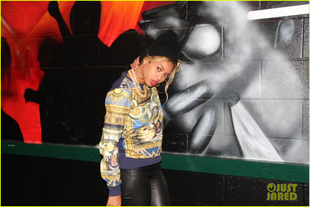 Beyonce Cries on Stage at Final 'Mrs. Carter Tour' Show (Video): Photo ...