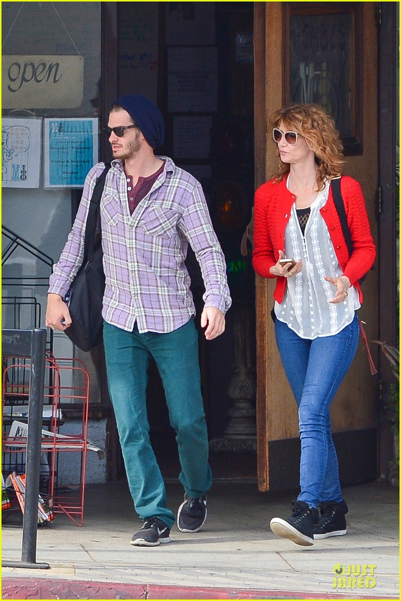 Andrew Garfield Builds MotherSon Chemistry with '99 Homes' Costar