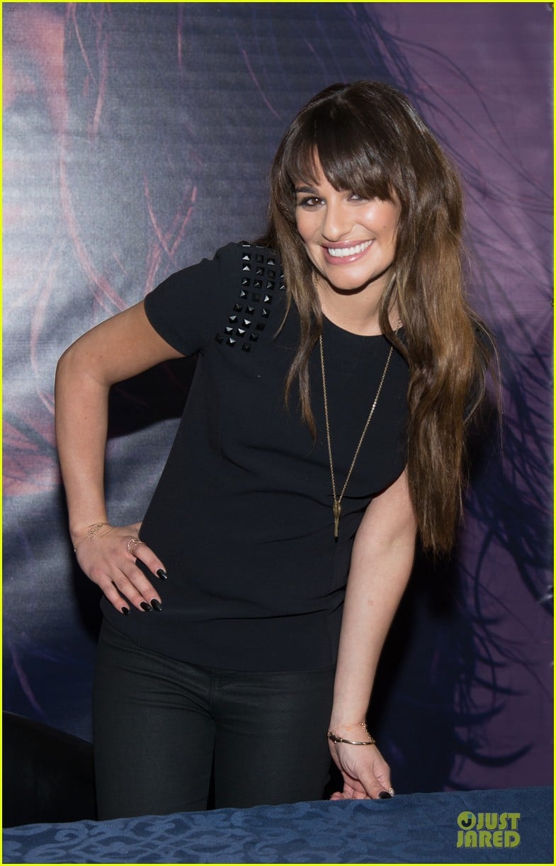 Lea Michele Wears Key Around Her Neck at 'Louder' Album Signing! Photo