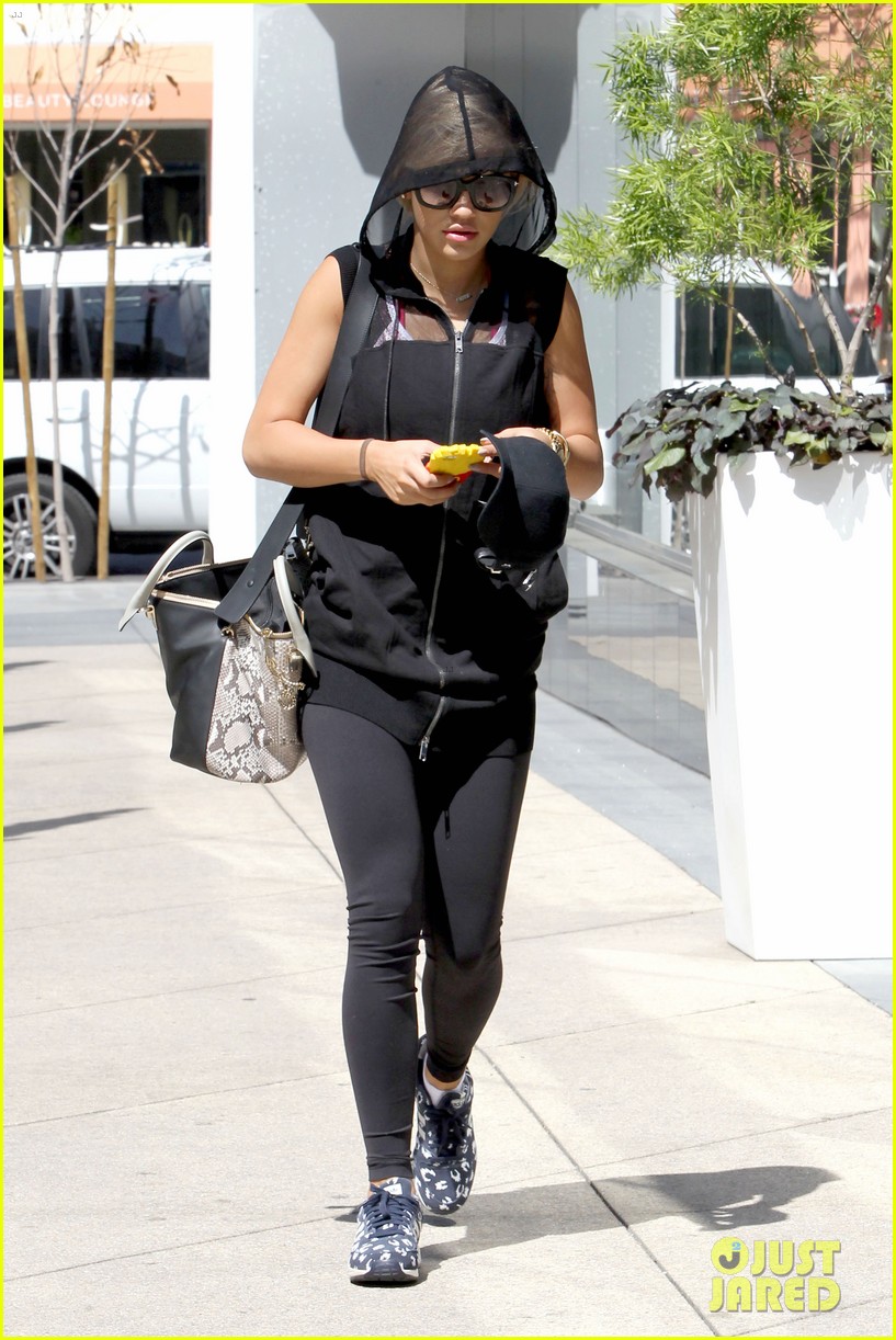 Rita Ora: I Always Wear a Nude Lip with My Gym Attire!: Photo 3074986