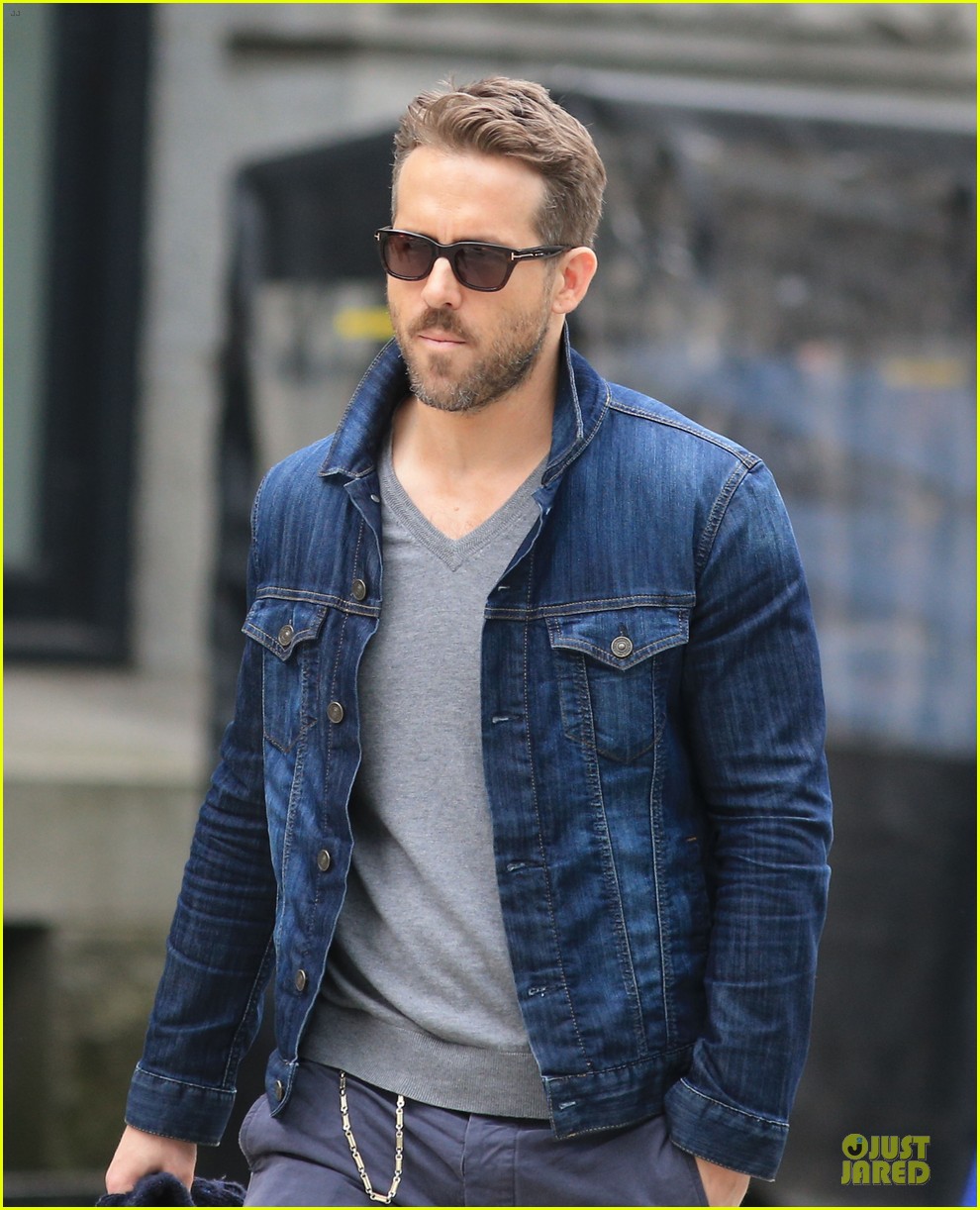 ryan reynolds denim jacket