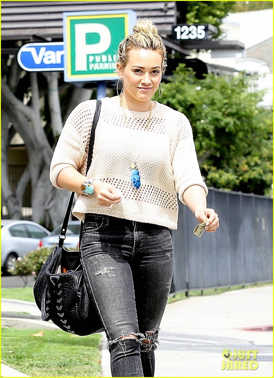 Hilary Duff Runs Errands After Aaron Carter Gushes Over Lost Love Again