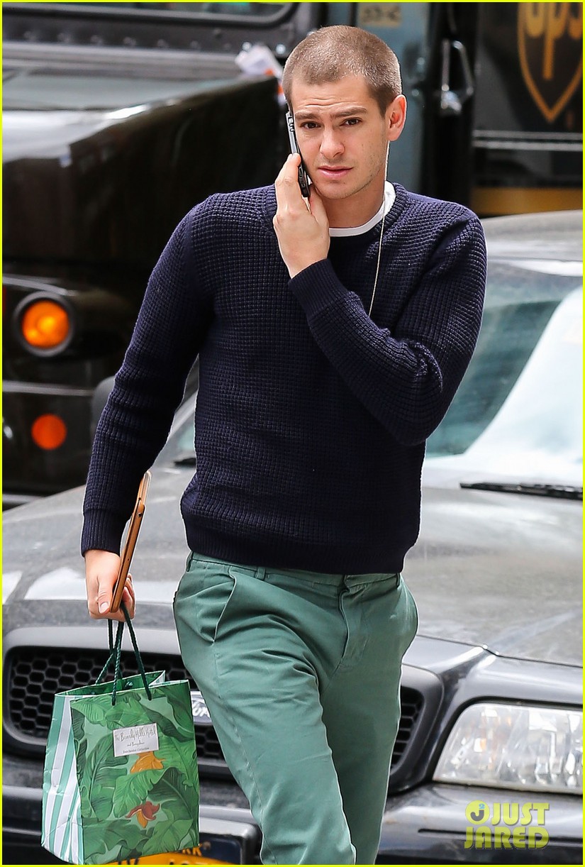 andrew garfield new buzz cut suit him well 043097973. 