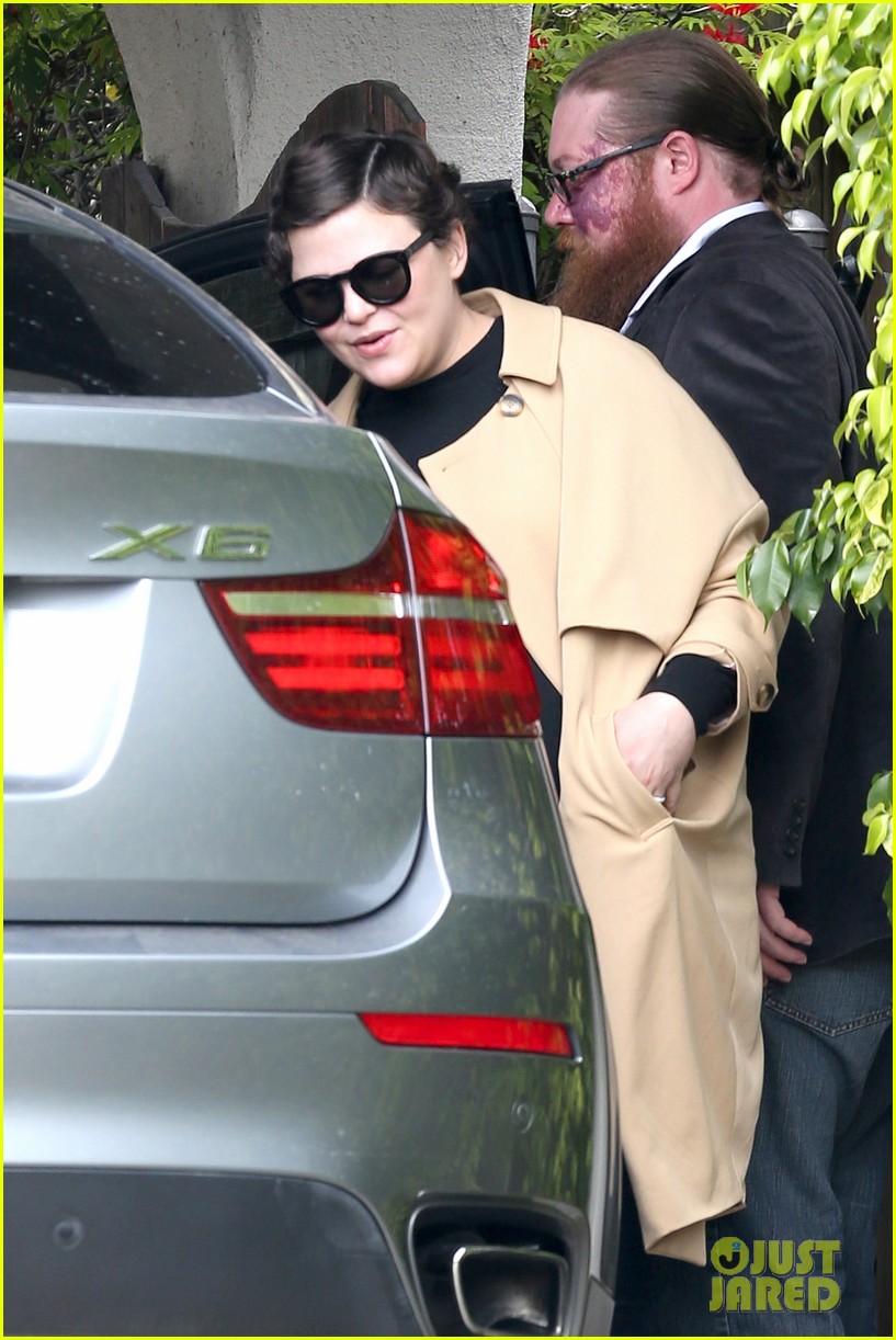 Pregnant Ginnifer Goodwin Steps Out with Wedding Ring & Husband Josh