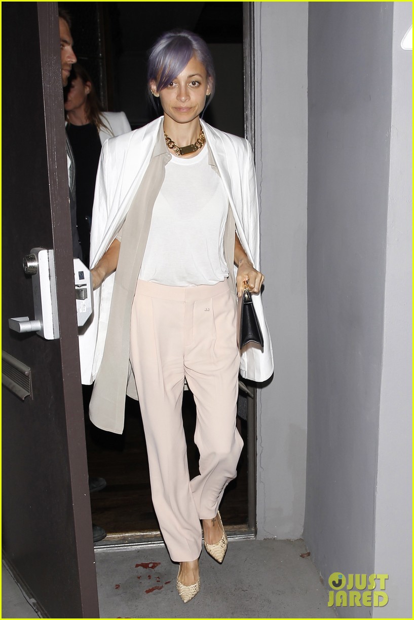 Paltrow Meets Up with Gwen Stefani & Nicole Richie at