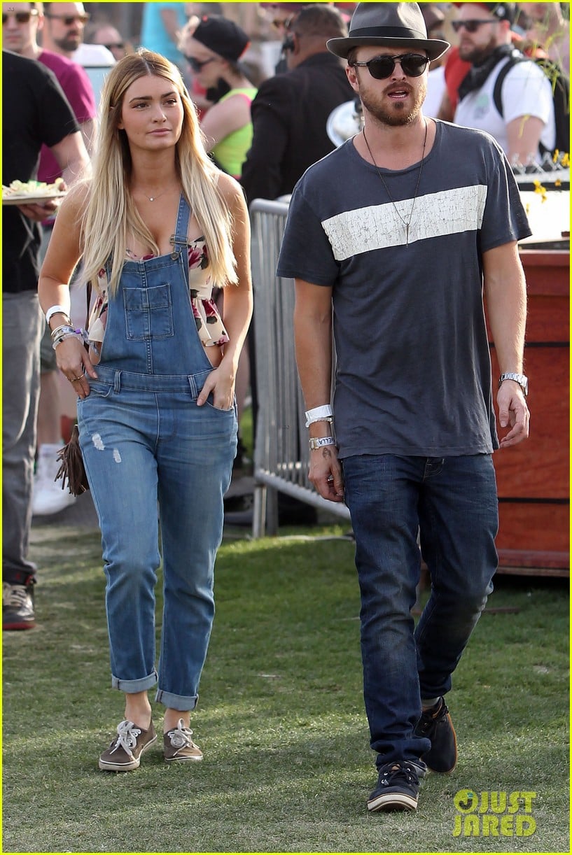 Aaron Paul's Wife Wears a Retro Bikini at Coachella 2014! Photo