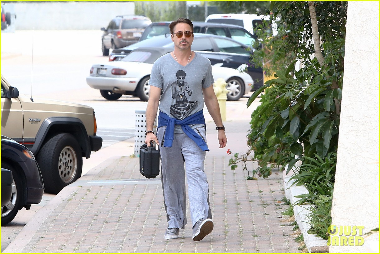 robert downey jr bruce lee t shirt