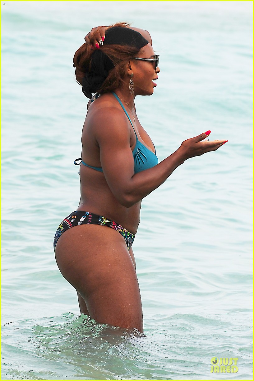 Serena Williams Talks Embracing Curves & Large Boobs in 'Fitne...