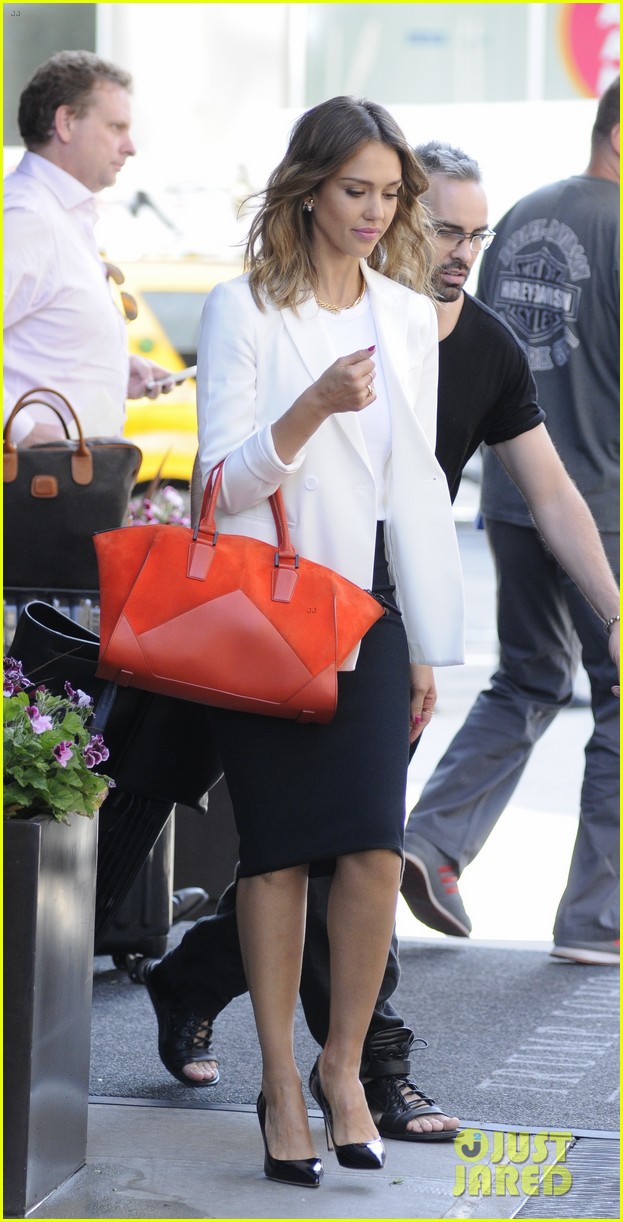 Jessica Alba Hits New York for Social Innovation Summit 2014!: Photo