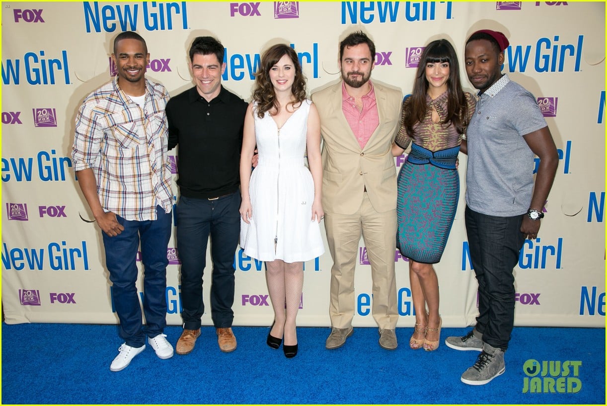 Zooey Deschanel Joins 'New Girl' Cast for Season Three Finale Screening! Photo 3109312 Hannah