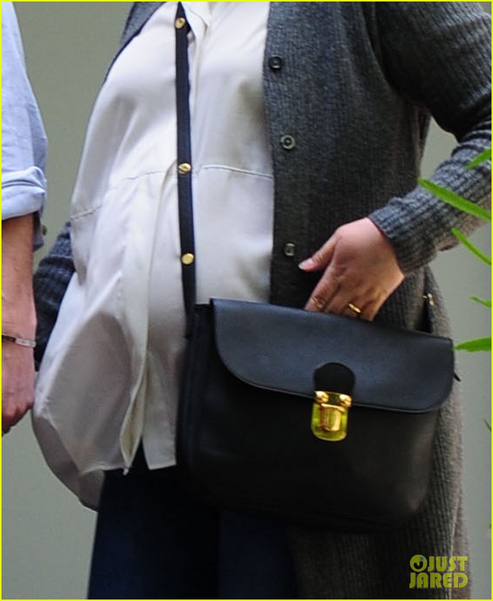 Ginnifer Goodwin Looks Like She Could Give Birth Any Day Now! Photo