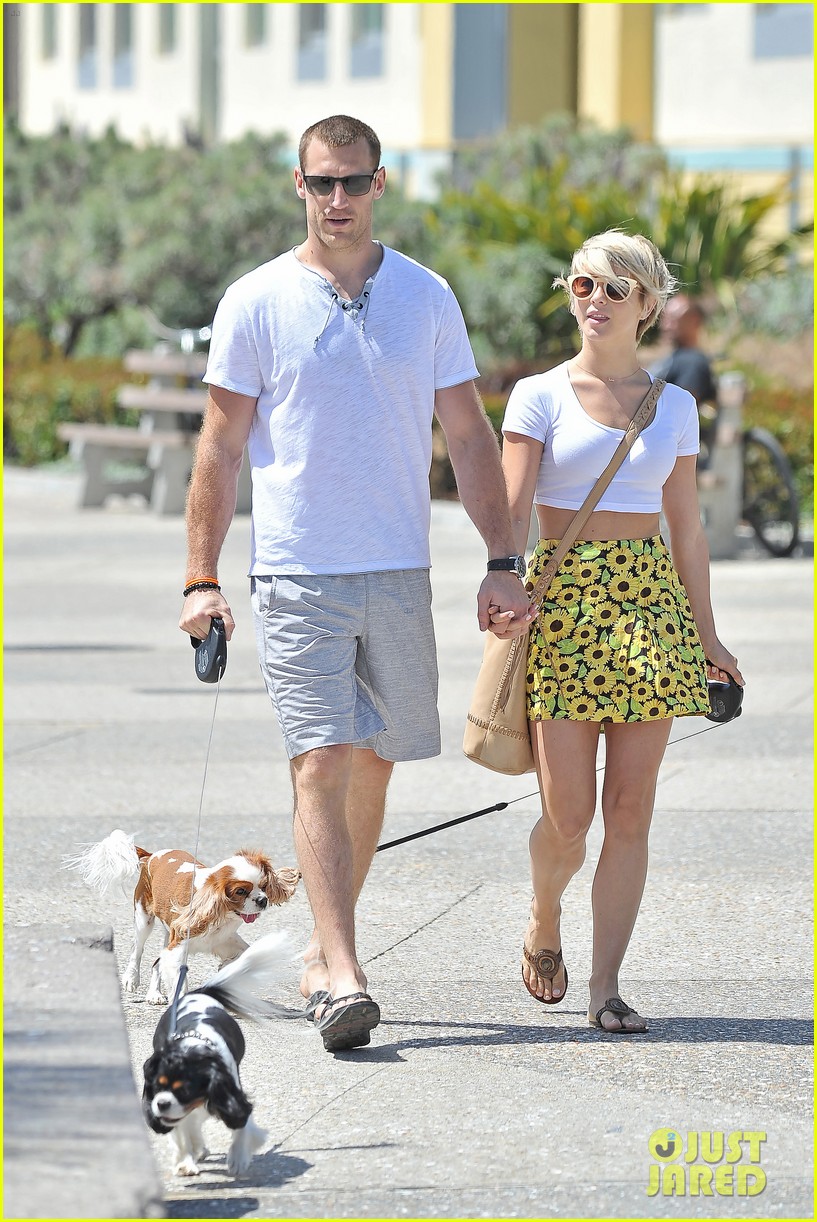 Julianne Hough & Boyfriend Brooks Laich Look So Happy, Pack on the PDA