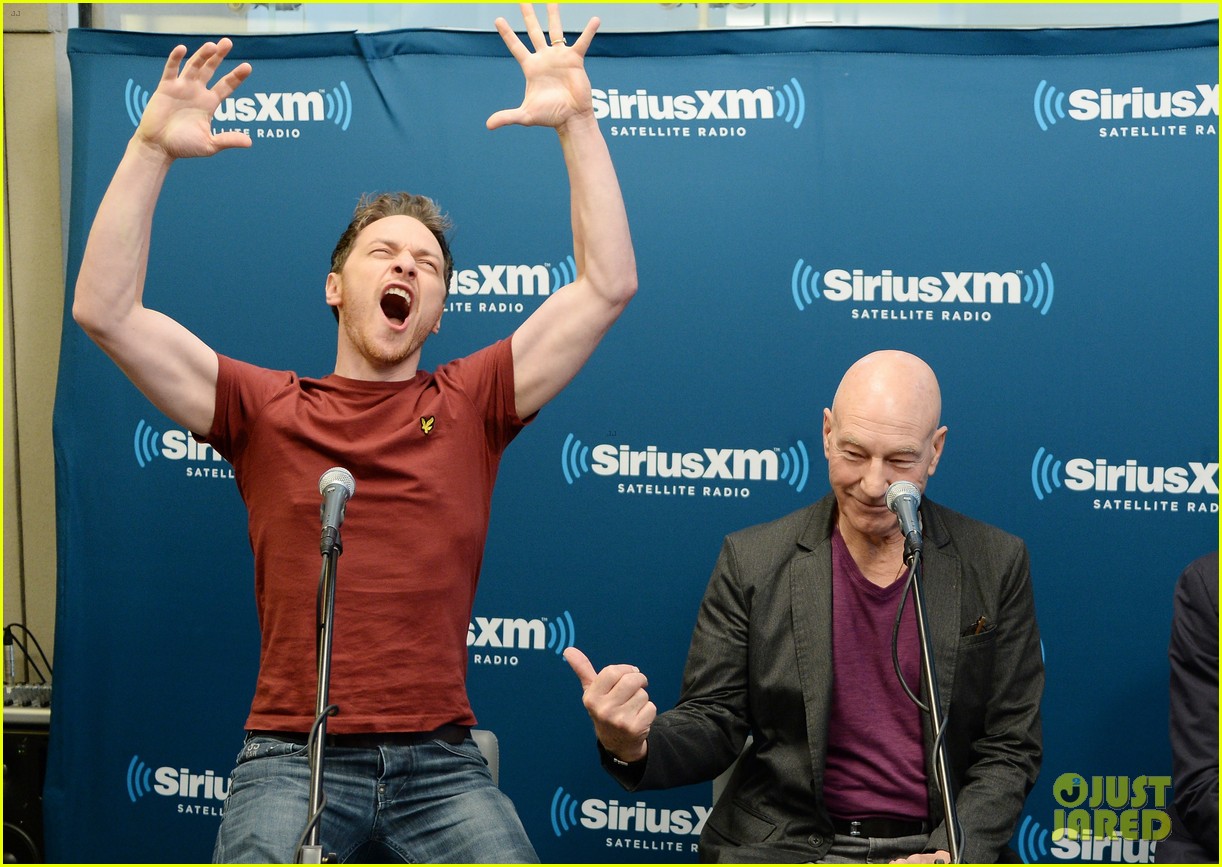 Hugh Jackman Does a Cooler Scooter Race with Jimmy Fallon! Photo