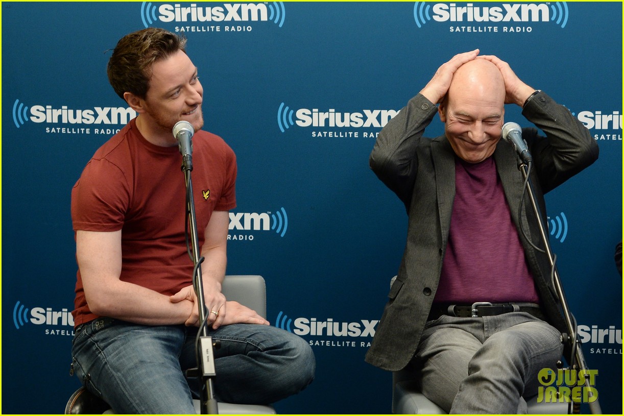 Hugh Jackman Does a Cooler Scooter Race with Jimmy Fallon! Photo