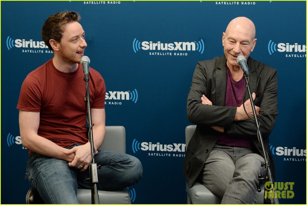 Hugh Jackman Does a Cooler Scooter Race with Jimmy Fallon! Photo