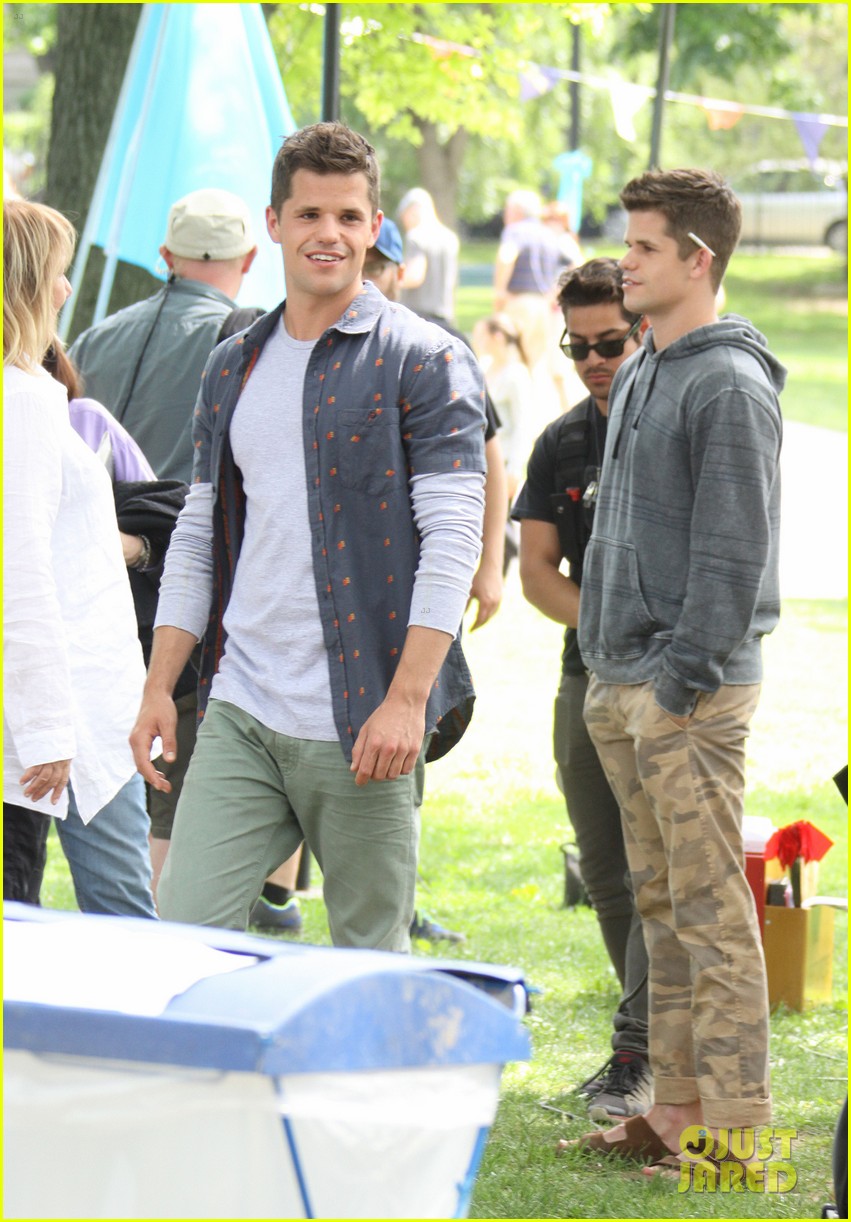 Max Charlie Carver Feed Each Other On Leftovers Set Photo Charlie Carver Emily Meade Margaret Qualley Max Carver Pictures Just Jared