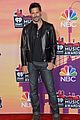 joe manganiello sam palladio iheartradio music awards 2014 01