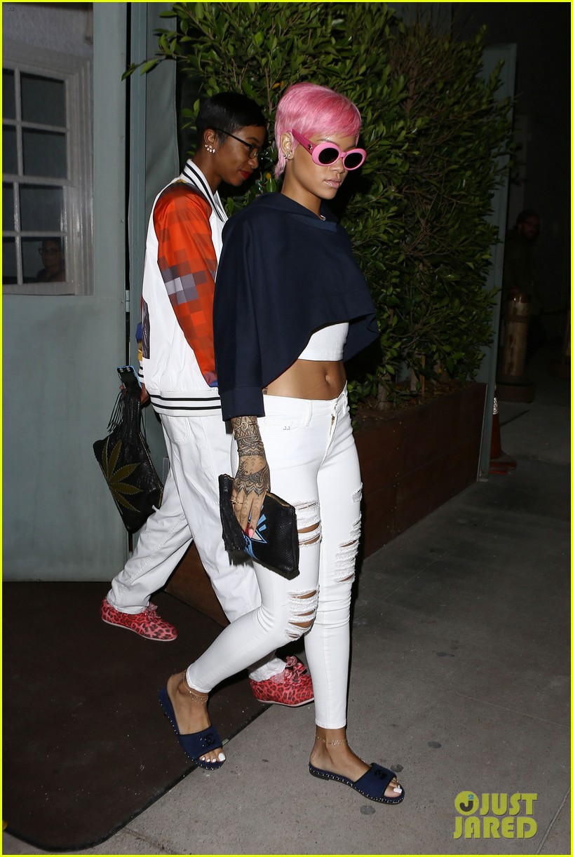 Rihanna is Lady in Pink for Dinner Outing with BFF Melissa Forde: Photo