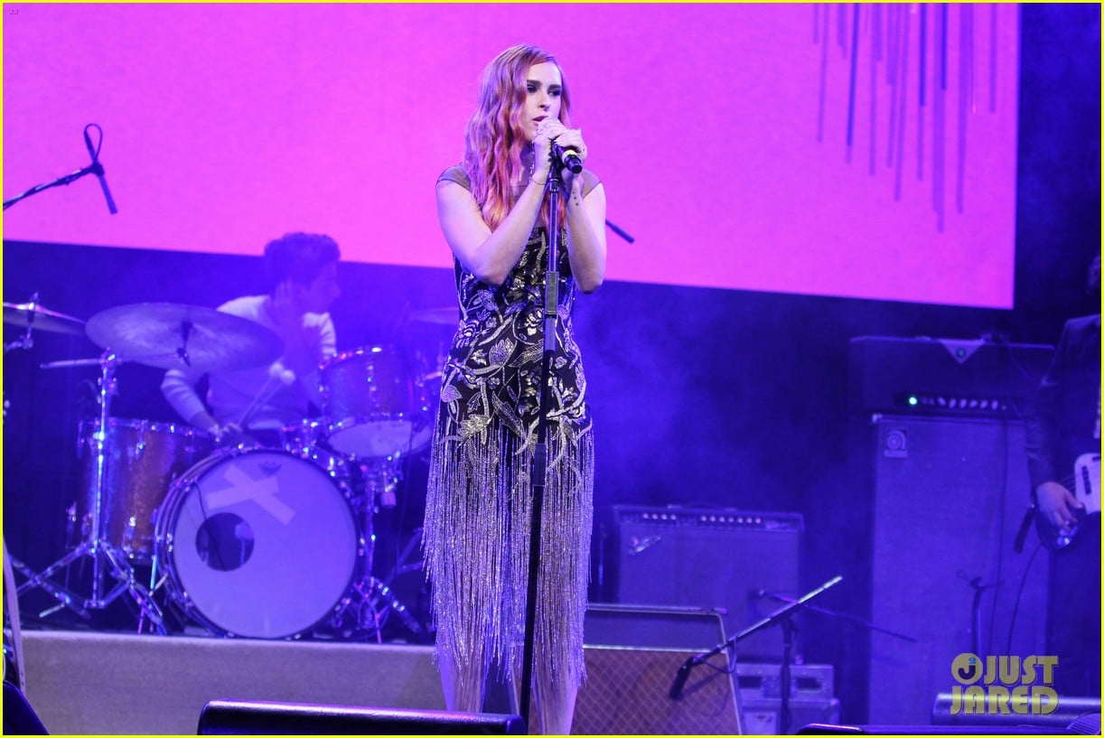 Rumer Willis Covers 'You Don't Own Me' at Evening with Women Event ...