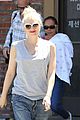 gwen stefani shares pic on mothers day 13
