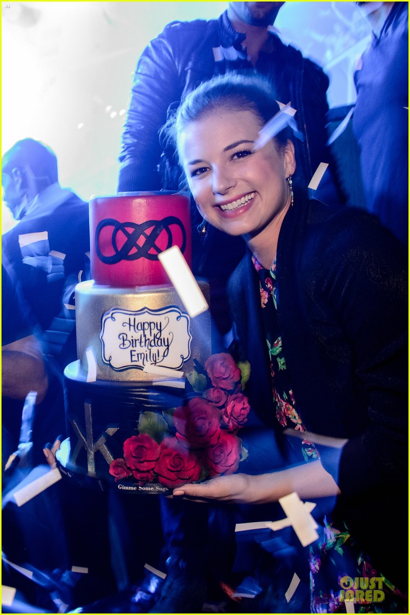 Emily VanCamp’s 28th Birthday Celebration Was Definitely a Bed of Roses