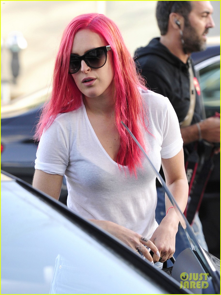 Photo: rumer willis dyes her hair bright pink 27 | Photo 3119679 | Just