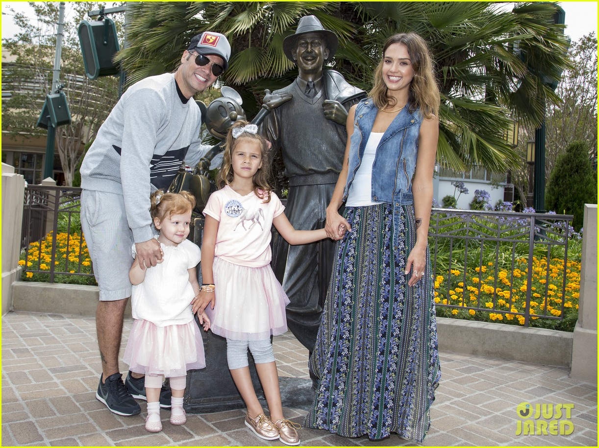 Jessica Alba Celebrates Honor's Sixth Birthday at Disneyland! Photo