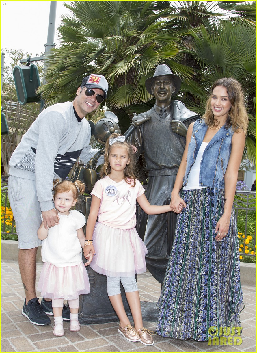Jessica Alba Celebrates Honor's Sixth Birthday at Disneyland! Photo