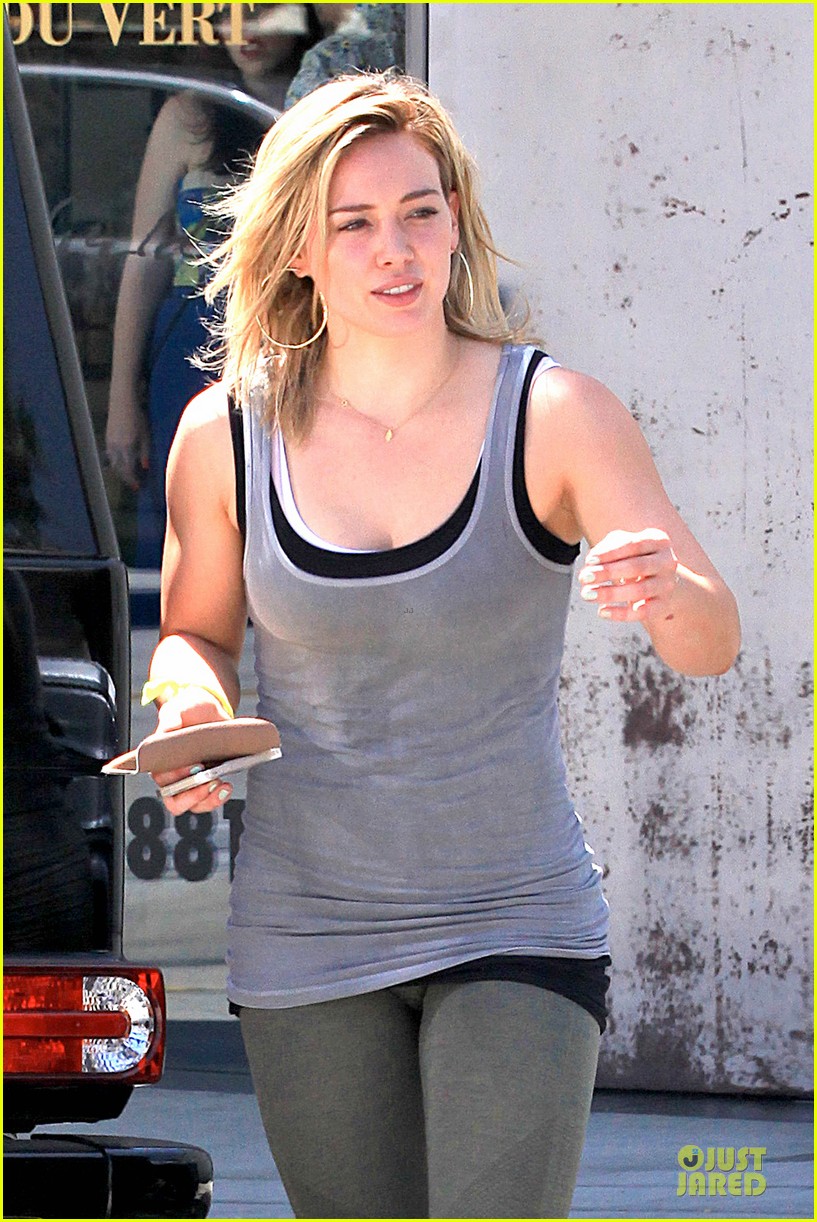 Hilary Duff Knows How to Make Overalls Look Cool & Different! Photo 3127582 Hilary Duff