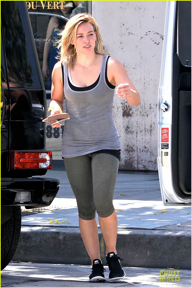 Hilary Duff Knows How to Make Overalls Look Cool & Different! Photo 3127584 Hilary Duff