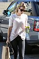 emma roberts stays healthy green juice 03