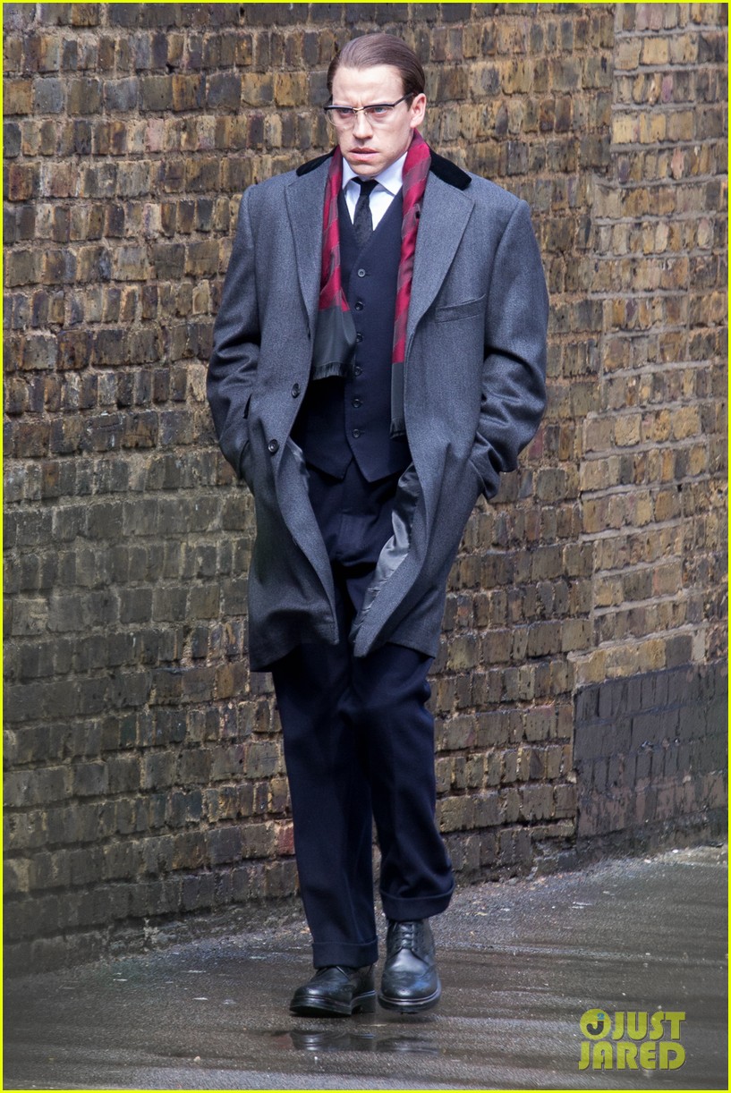 Tom Hardy Makes Us See Double as Kray Twins in 'Legend'!: Photo 3134492 | Tom  Hardy Pictures | Just Jared