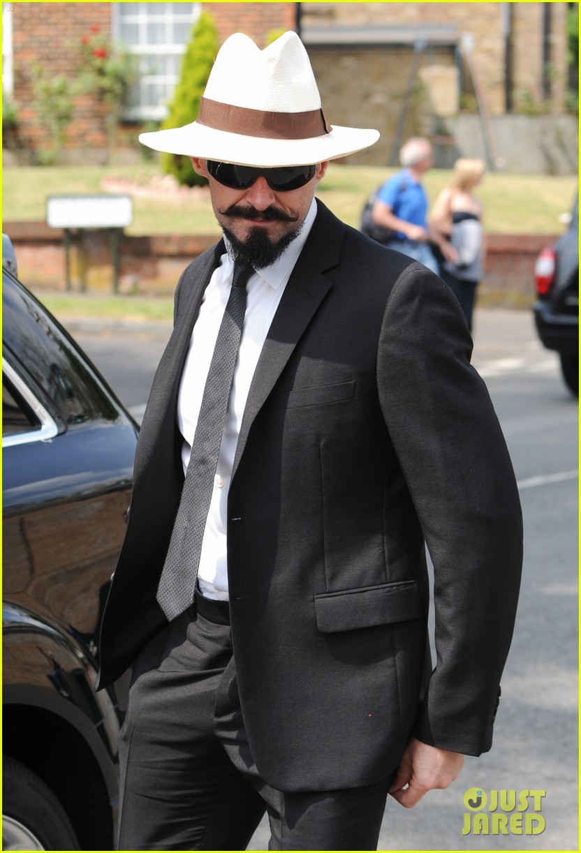 Hugh Jackman Sits in the Stands at Wimbledon Tennis Match: Photo ...