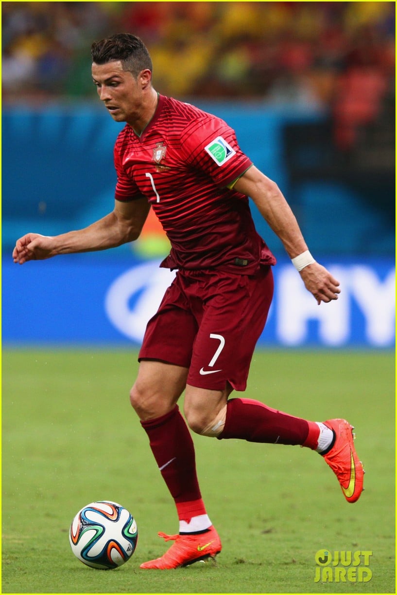 Injured Cristiano Ronaldo Takes the Field for Portugal vs. USA World