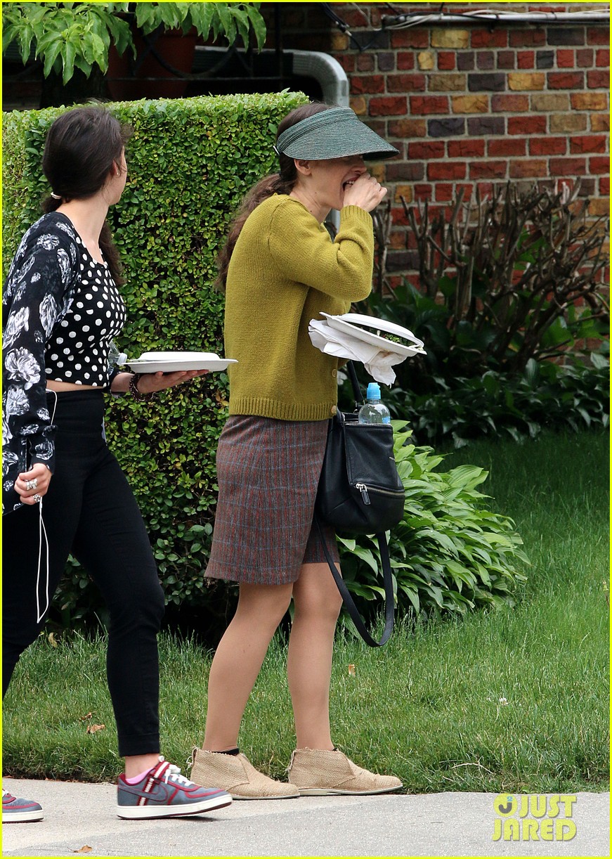 Photo: winona ryder fake baby bump experimenter 08 Photo 3135230