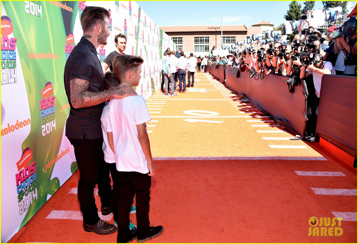 David Beckham & His Sons Get Drenched with Golden Slime at Kids' Choice
