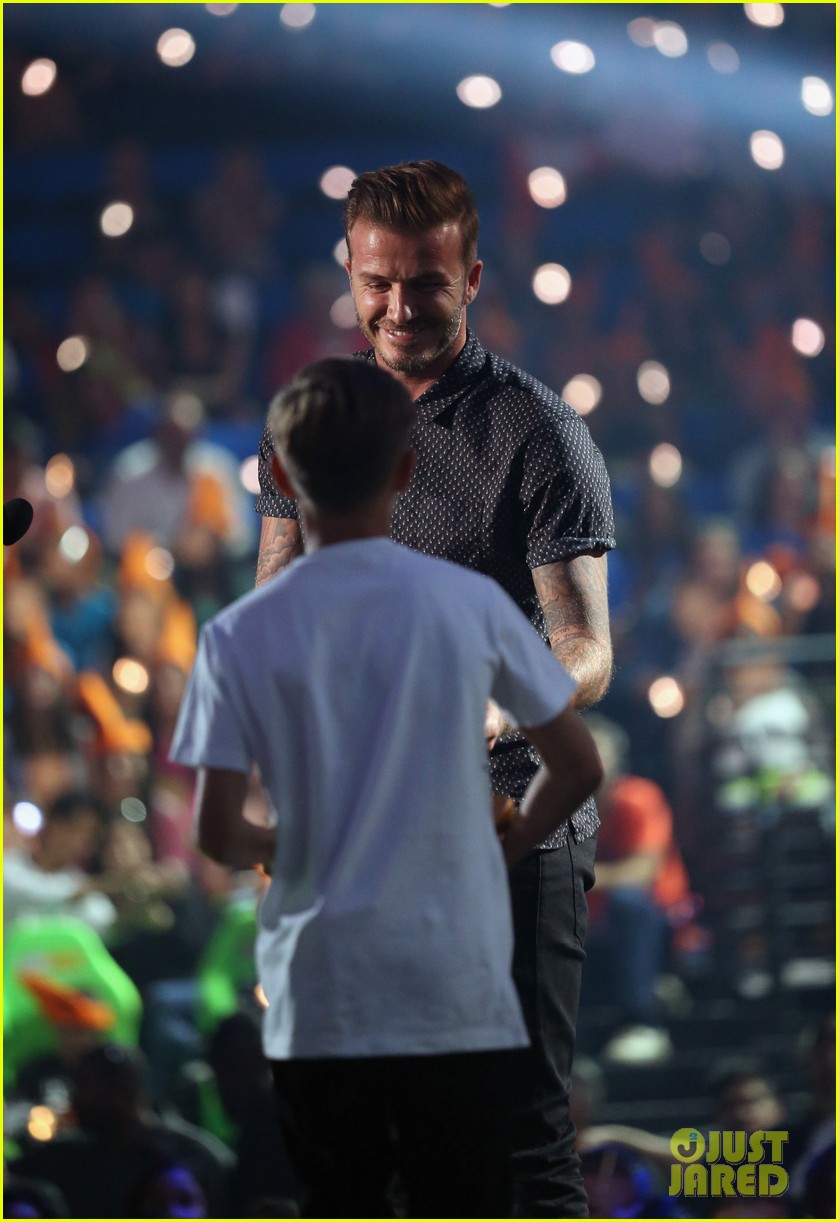 David Beckham & His Sons Get Drenched with Golden Slime at Kids' Choice