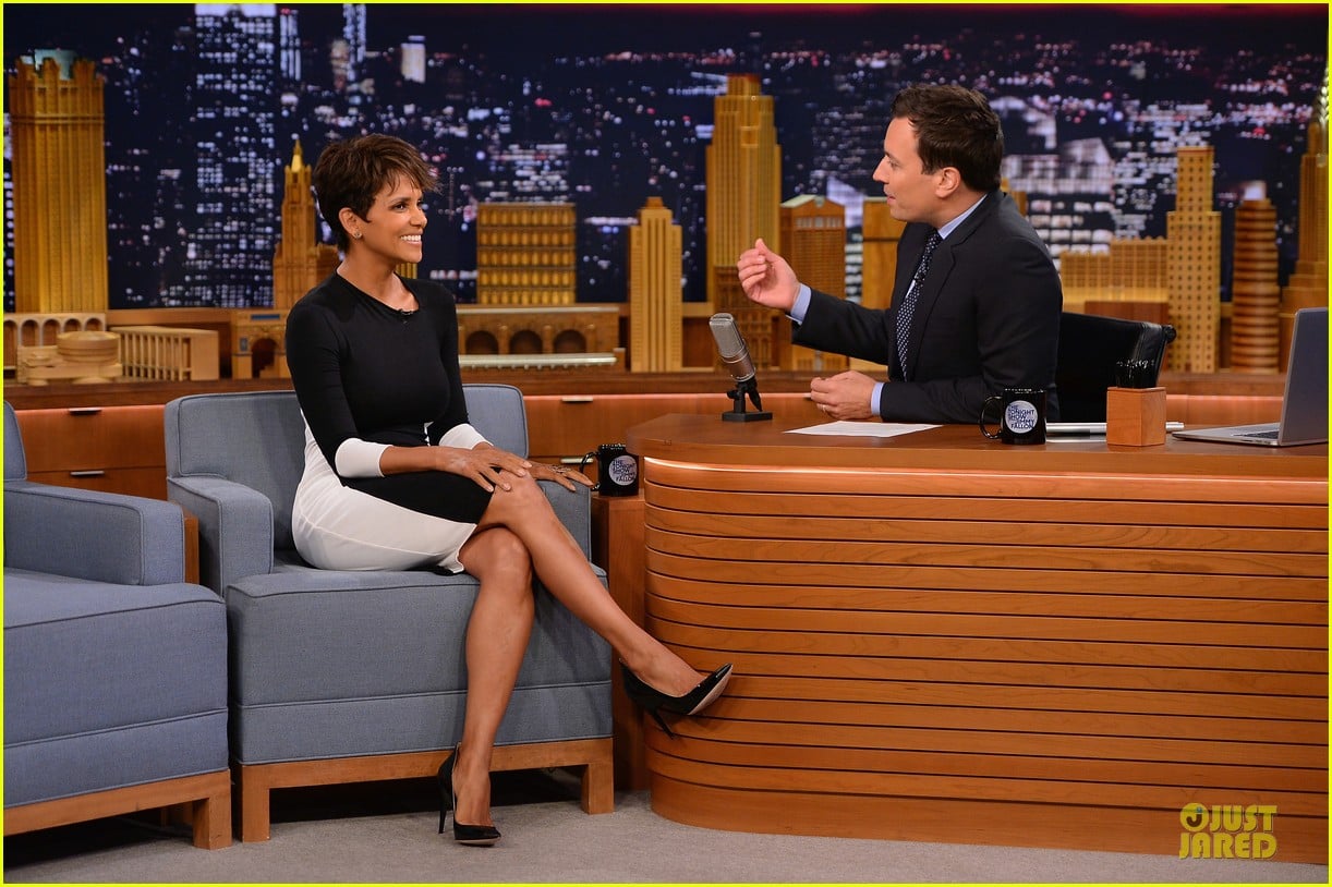 halle berry animated for charades on tonight 113151989