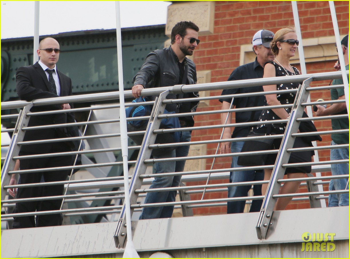 Bradley Cooper Flipped Burgers at Burger King This Week Photo 3168228