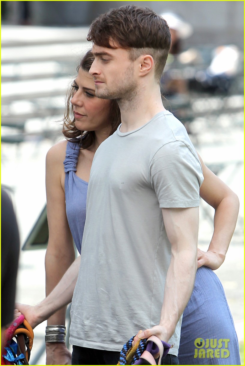 Daniel Radcliffe Handles Multiple Dogs on NYC 'Trainwreck' Set! Photo