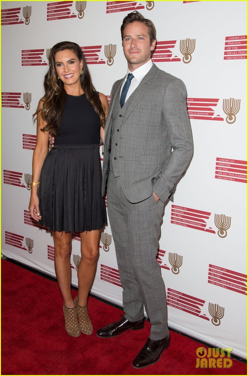 Armie Hammer His Wife Elizabeth Chambers Honor Renowned Composer Hans Zimmer Photo Armie Hammer Elizabeth Chambers Hans Zimmer Pregnant Celebrities Pictures Just Jared