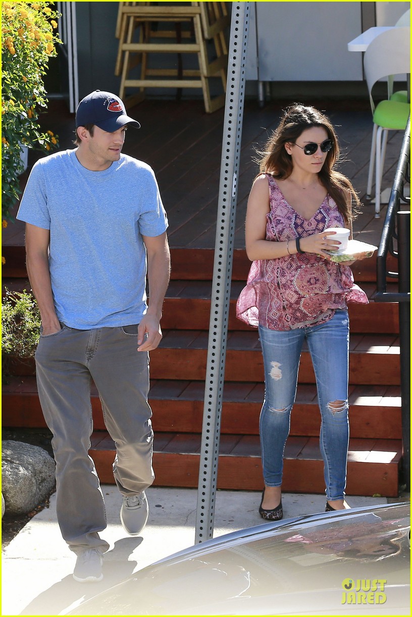 Ashton Kutcher Is 'Super Excited' to Have Baby with Fiancee Mila Kunis