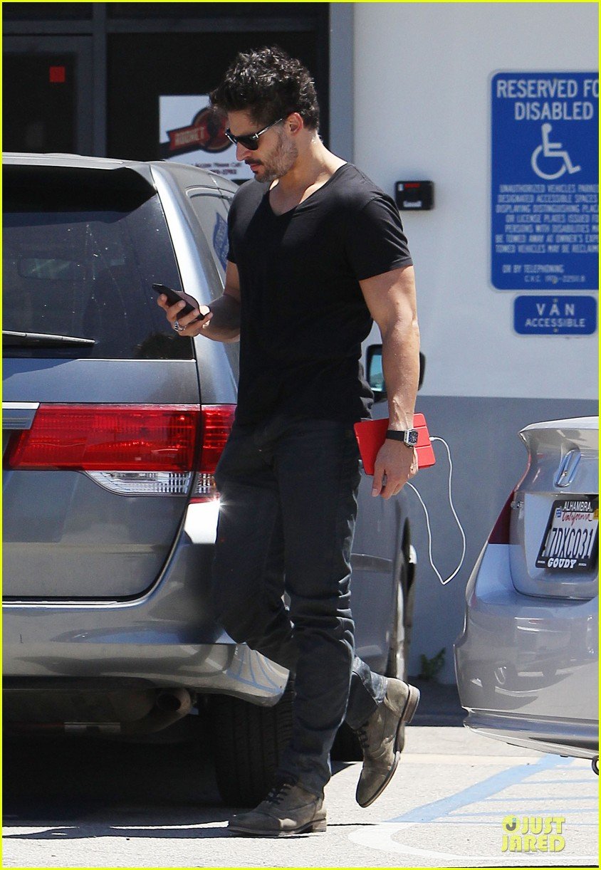 Joe Manganiello Took Sexy 'True Blood' Prop & Will Frame It in His