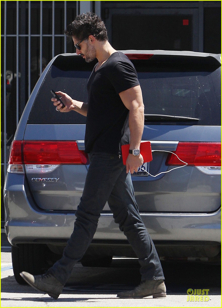 Joe Manganiello Took Sexy 'True Blood' Prop & Will Frame It in His